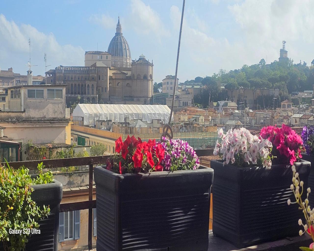 Vatican Roma Caput Mundi Bagian luar foto